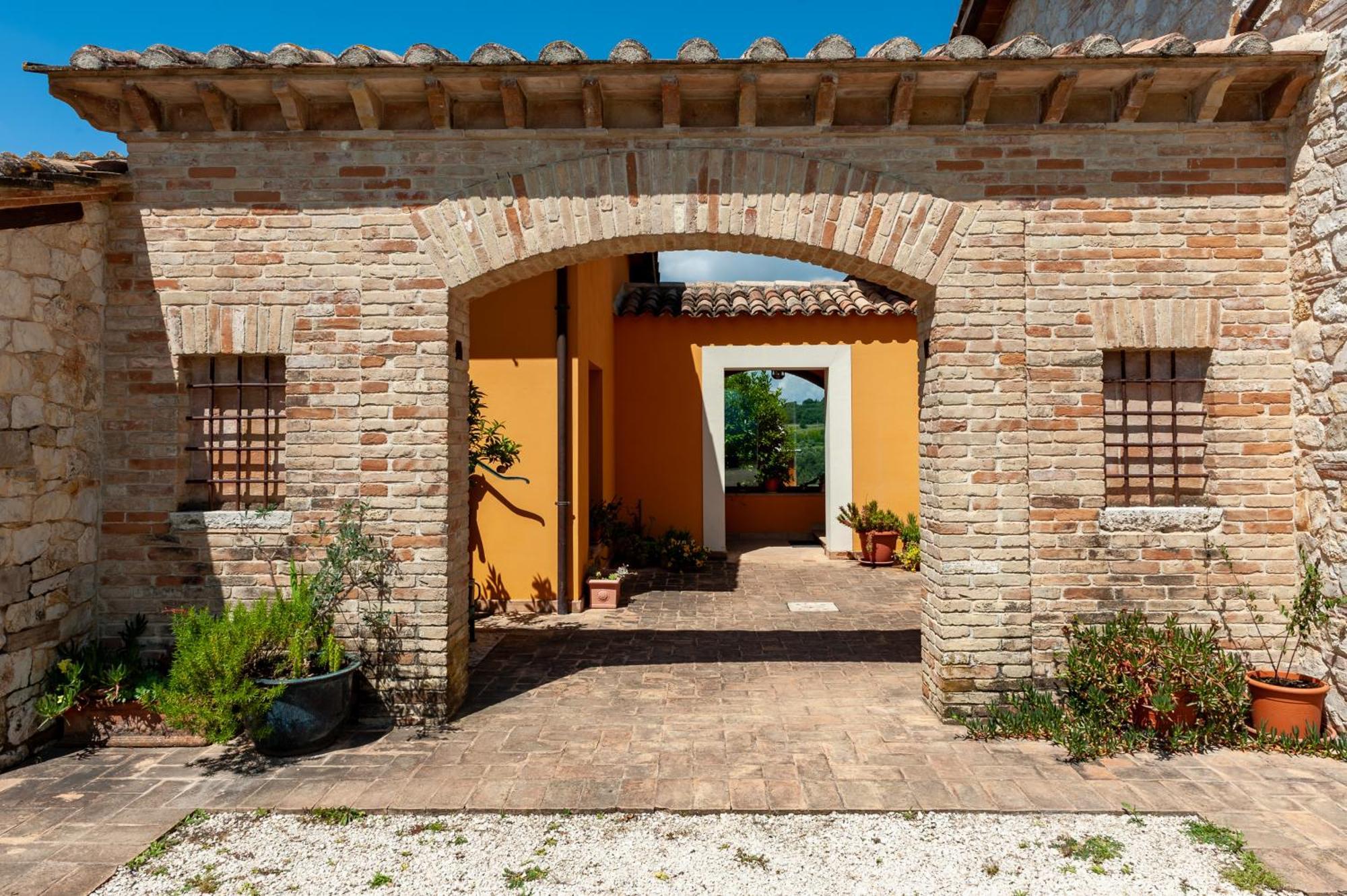 La Casa Di Betta Monte Campano Exterior foto