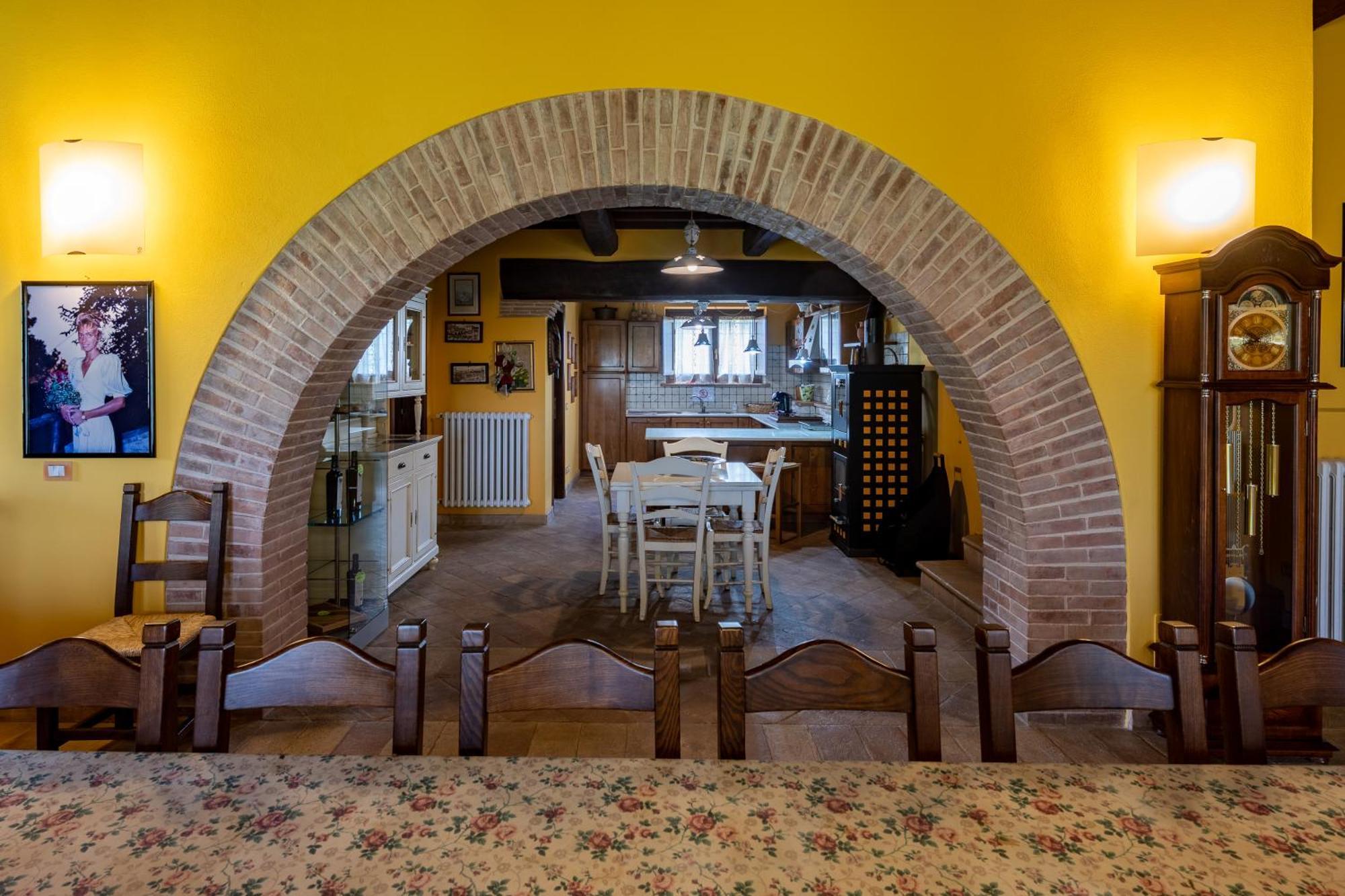 La Casa Di Betta Monte Campano Exterior foto